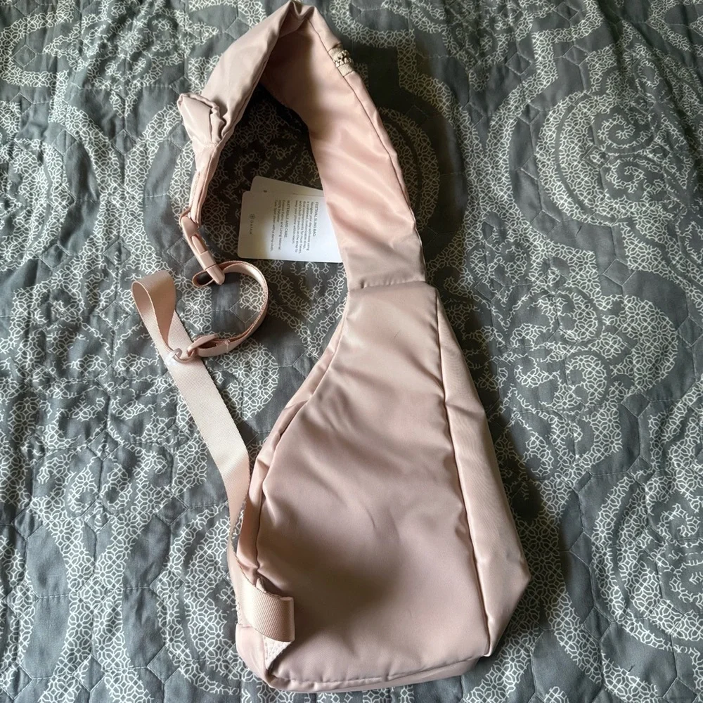 Gaiam Pink Festival Sling Bag NWT Multi Pocket Nylon Sling Bag - Pink - Picture 3 of 6